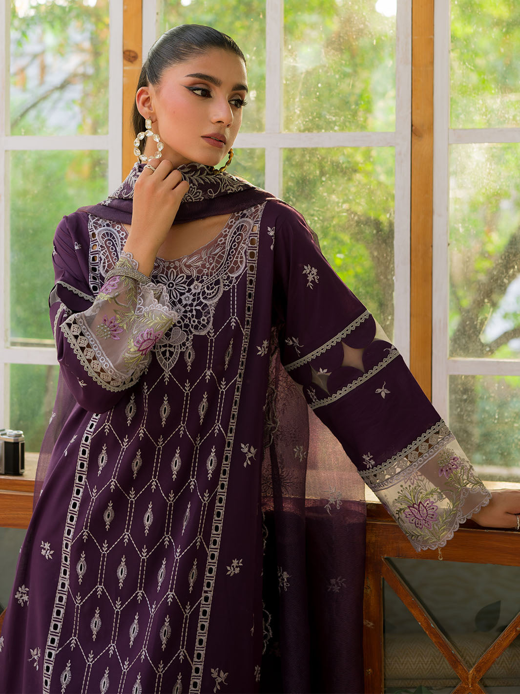 Mahnur | Bella Lawn 24 | BL - 11