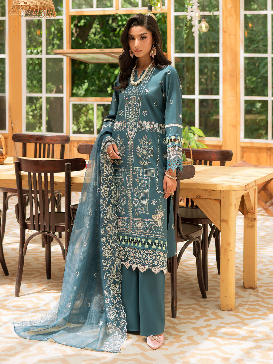Mahnur | Bella Lawn 24 | BL - 01