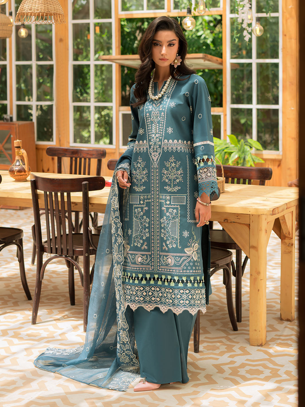 Mahnur | Bella Lawn 24 | BL - 01