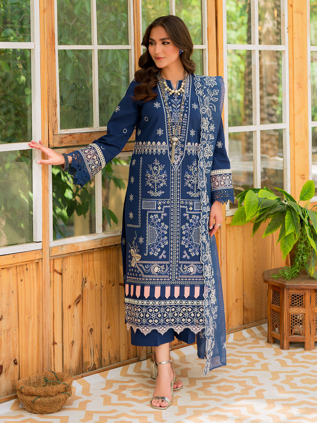 Mahnur | Bella Lawn 24 | BL - 02