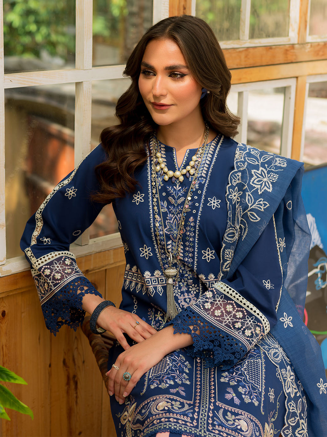Mahnur | Bella Lawn 24 | BL - 02