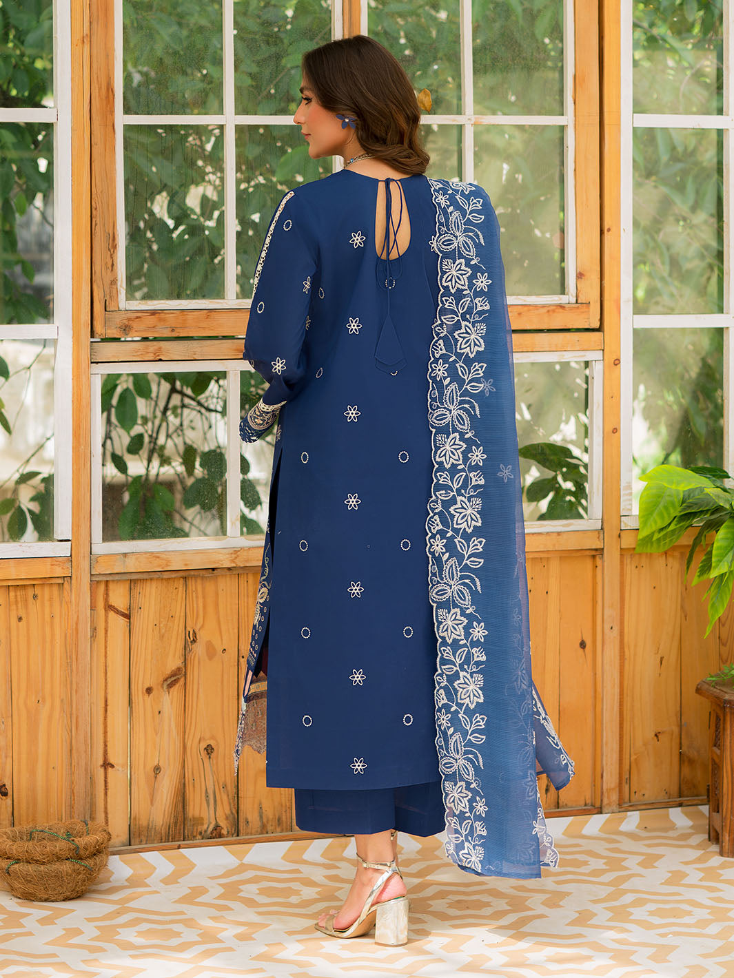 Mahnur | Bella Lawn 24 | BL - 02