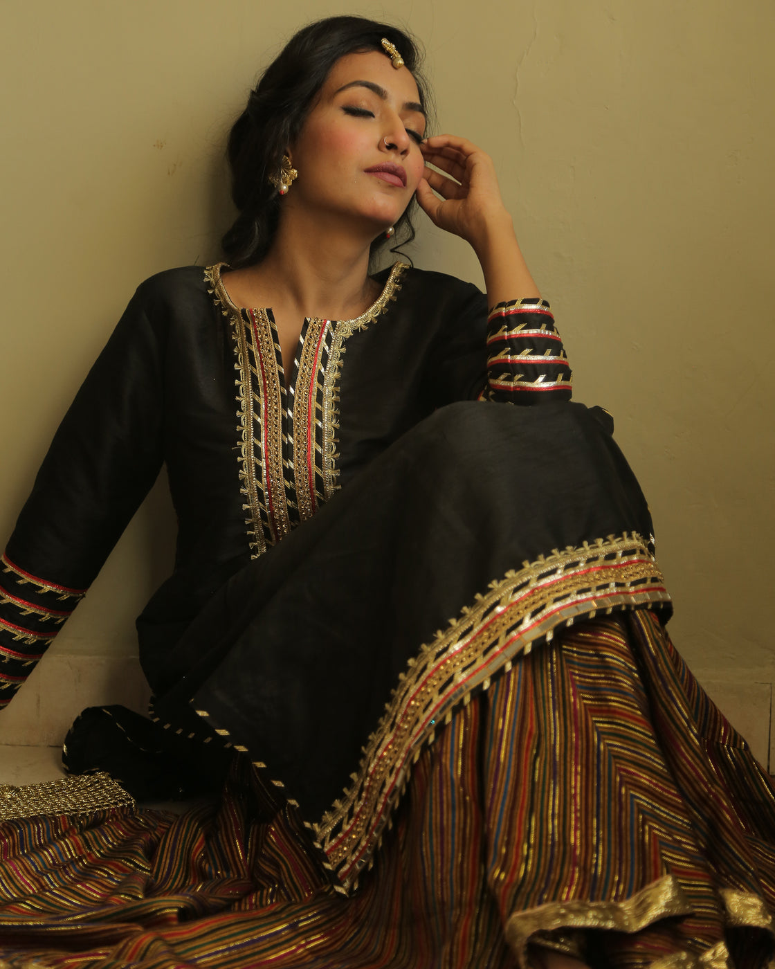 Zar | Gharara Formals | 3 PIECE EMBELLISHED SUIT - Black