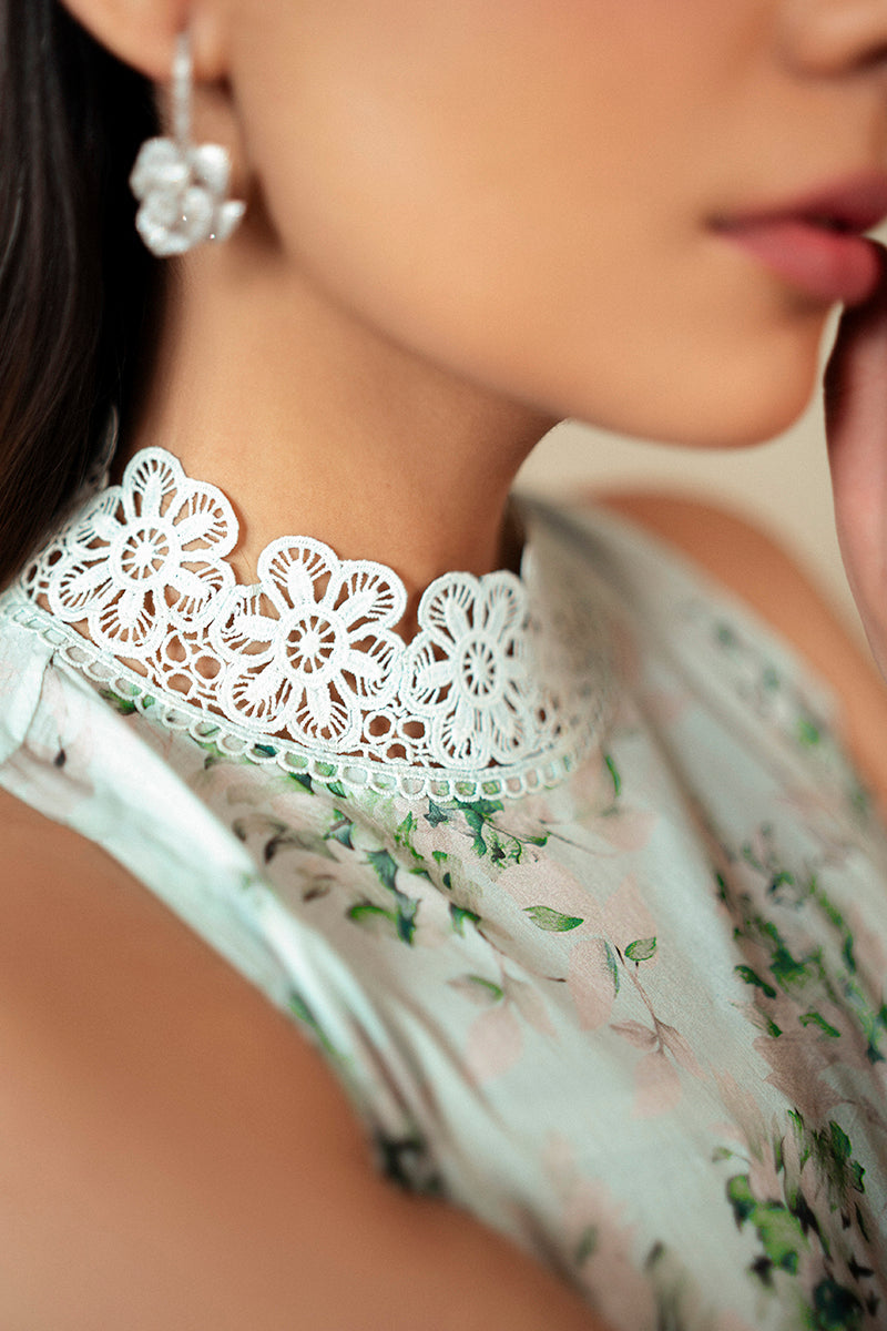 Cross Stitch | Daily Lawn 24 | ROSE GARLAND-3 PIECE LAWN SUIT