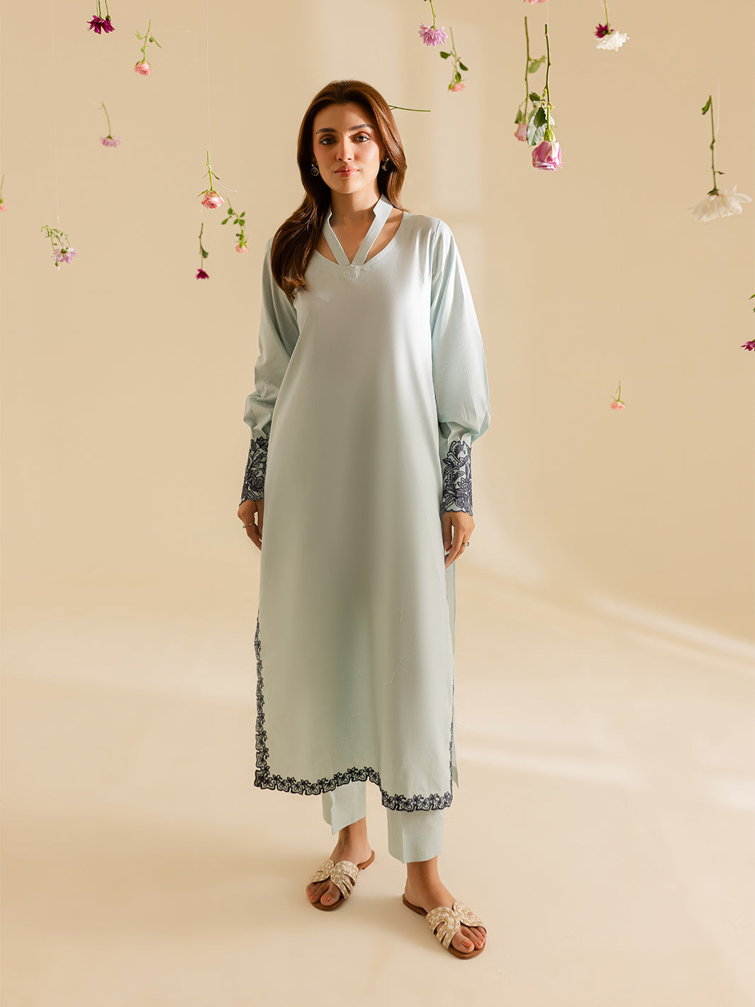 Mahnur | Petal Whispers Lawn Pret | Crystal