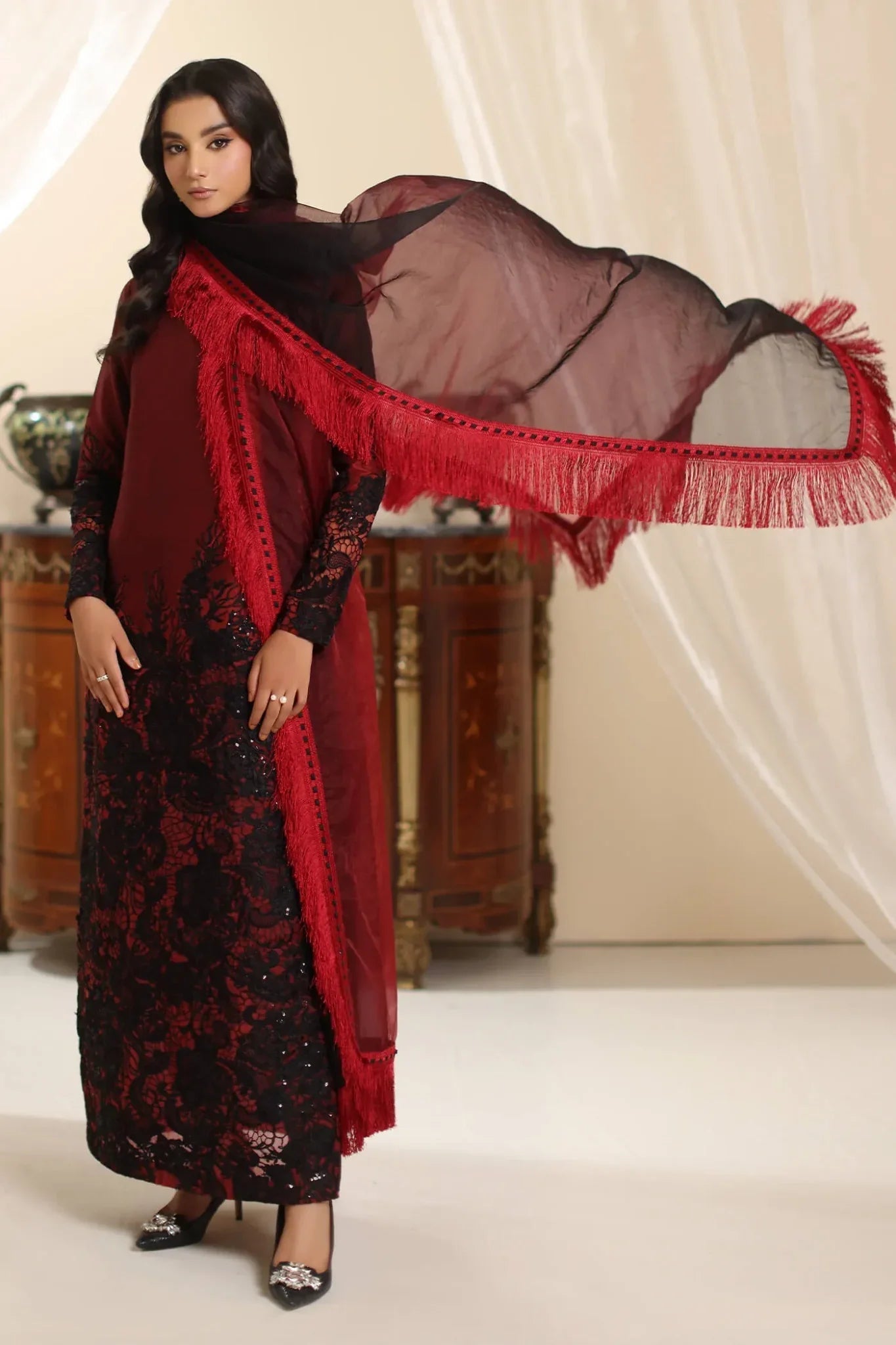 Musferah Saad | Amor A La Vida | Dark Rose