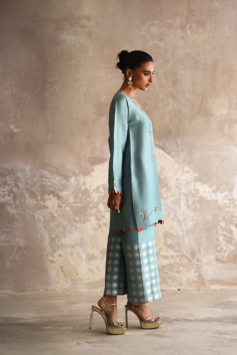 Wardha Saleem | Layla Formals 25 | Firoza