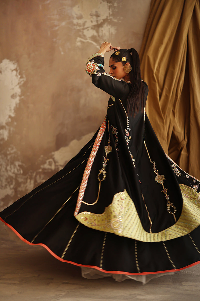 Wardha Saleem | Layla Formals 25 | Mehreb