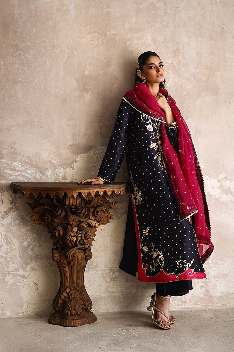 Wardha Saleem | Layla Formals 25 | Kunar