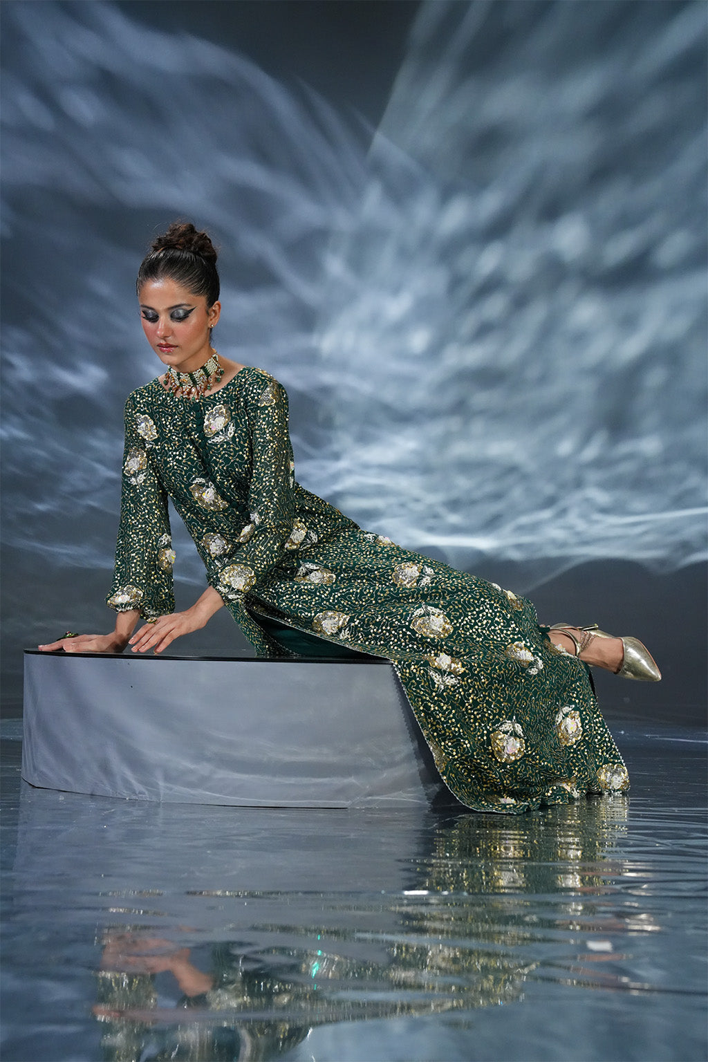 Amave | Oro Luxury Wear | AM-07