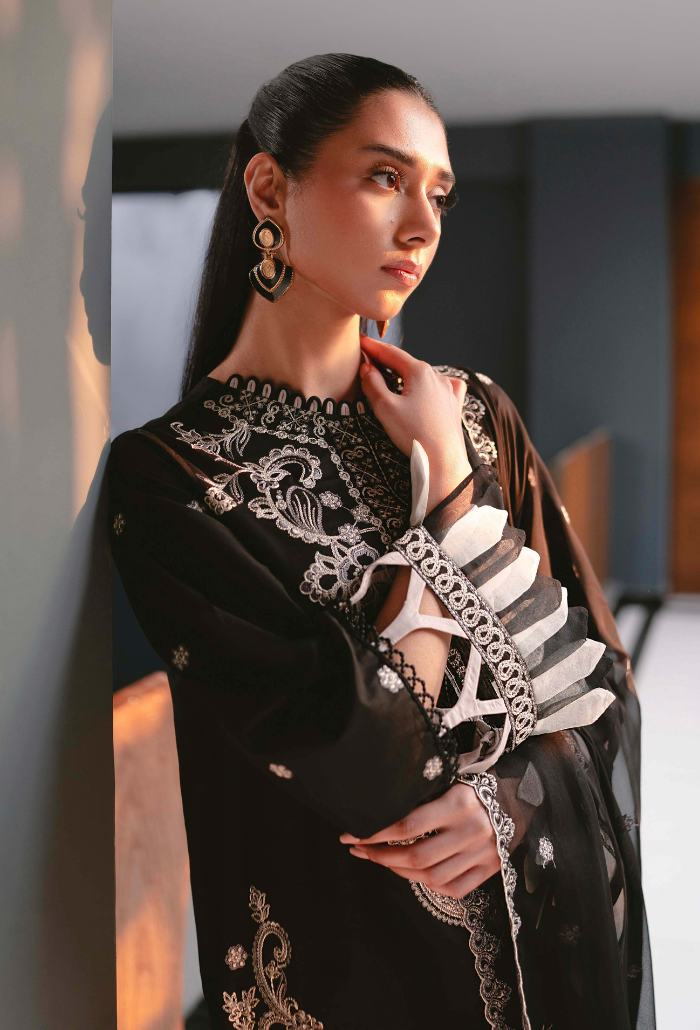 Humdum | Meraki Lawn 24 | d06