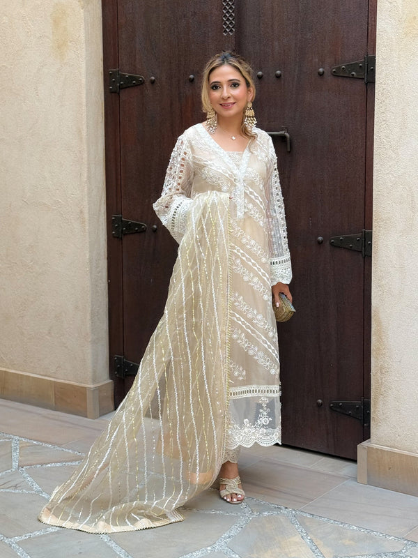 Layla Chatoor | Luxury Pret | Off-White Chikankari Set