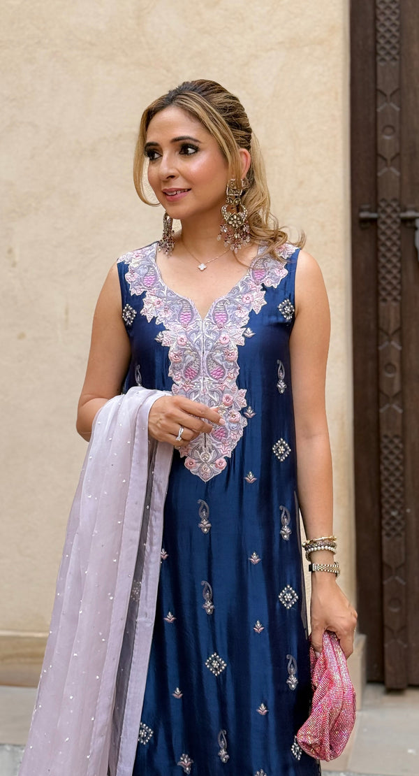 Layla Chatoor | Luxury Pret | Navy Paisley