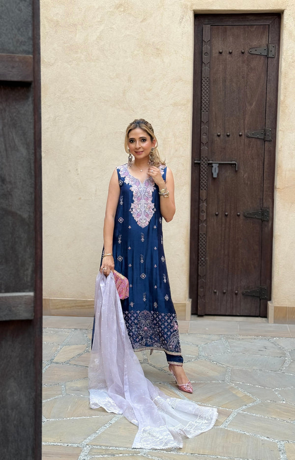 Layla Chatoor | Luxury Pret | Navy Paisley