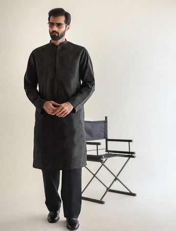 Pakistani Menswear | Ismail Farid - BLACK EMBROIDERED KURTA
