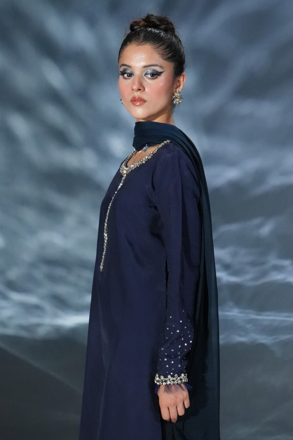 Amave | Oro Luxury Wear | AM-01