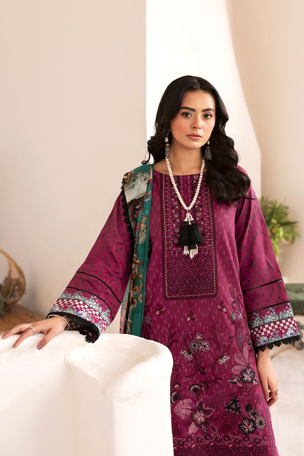 Ramsha | Mashaal Luxury Lawn | L-1402