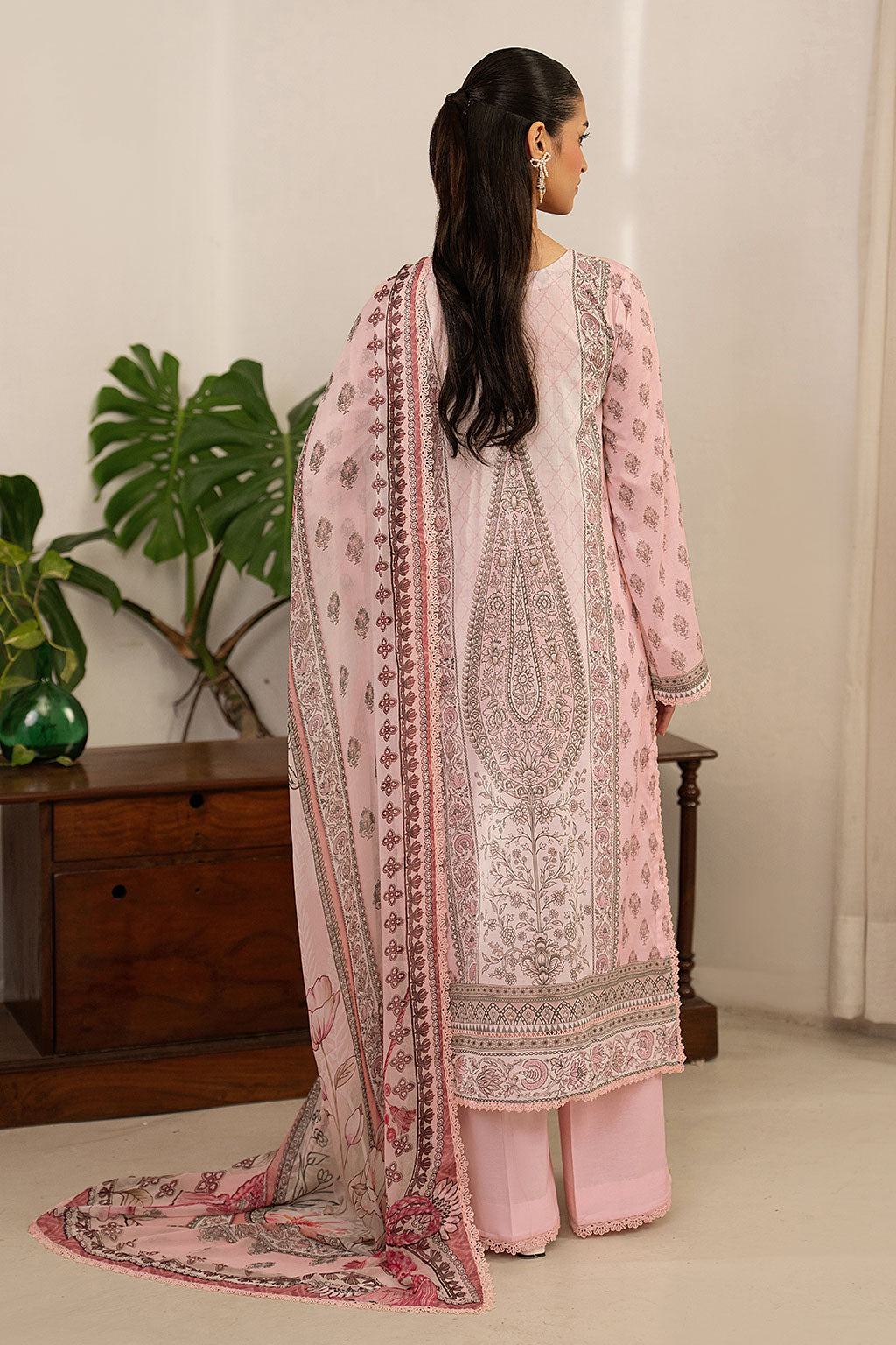 Ramsha | Mashal Luxury Lawn | L-1607
