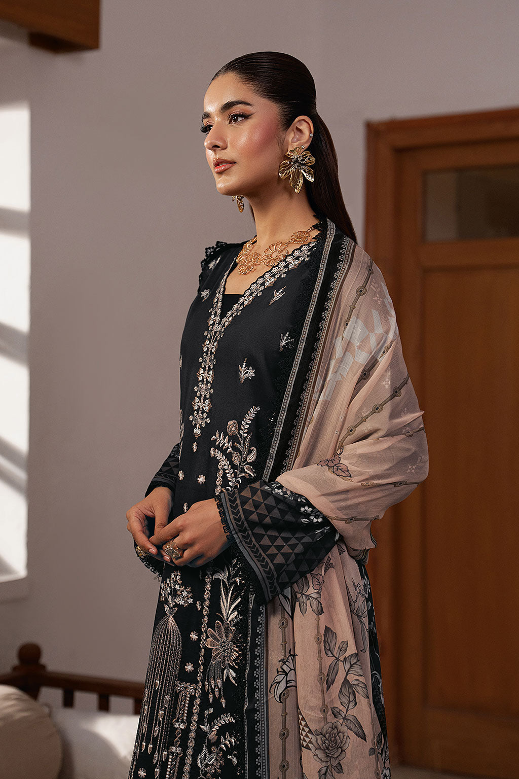 Ramsha | Mashal Luxury Lawn | L-1608