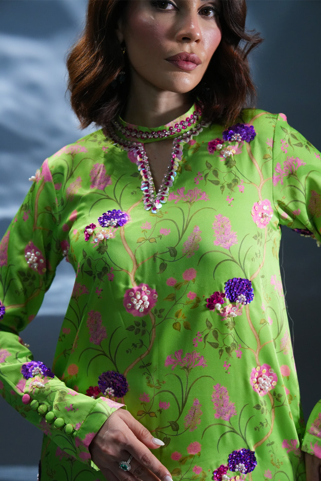 Amave | Oro Luxury Wear | AM-06
