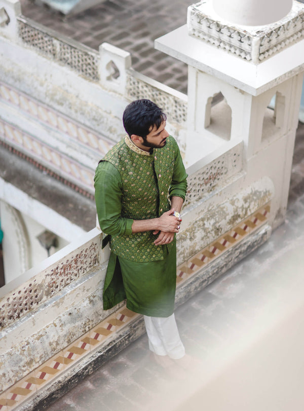 Pakistani Menswear | MAYA-HAKAN