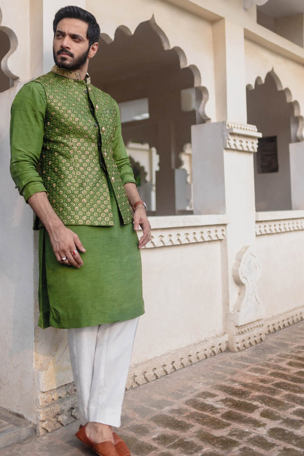 Pakistani Menswear | MAYA-HAKAN