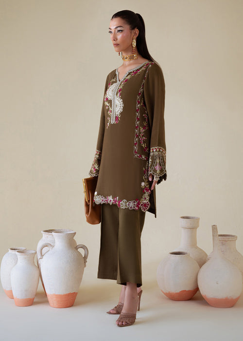 Saira Shakira | Basic Pret 25 | Moss