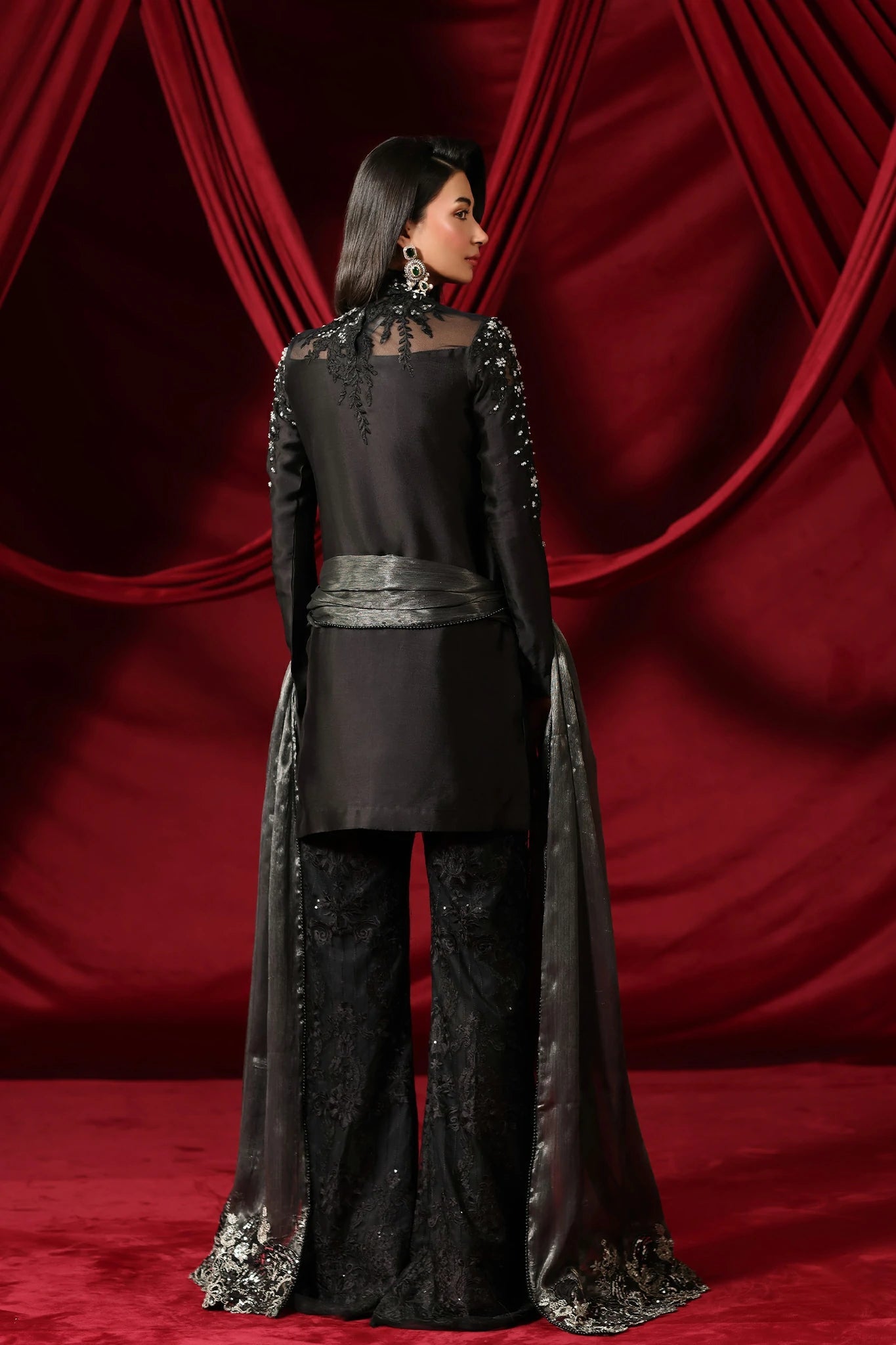 Musferah Saad | The Glamorous | Midnight Seduction