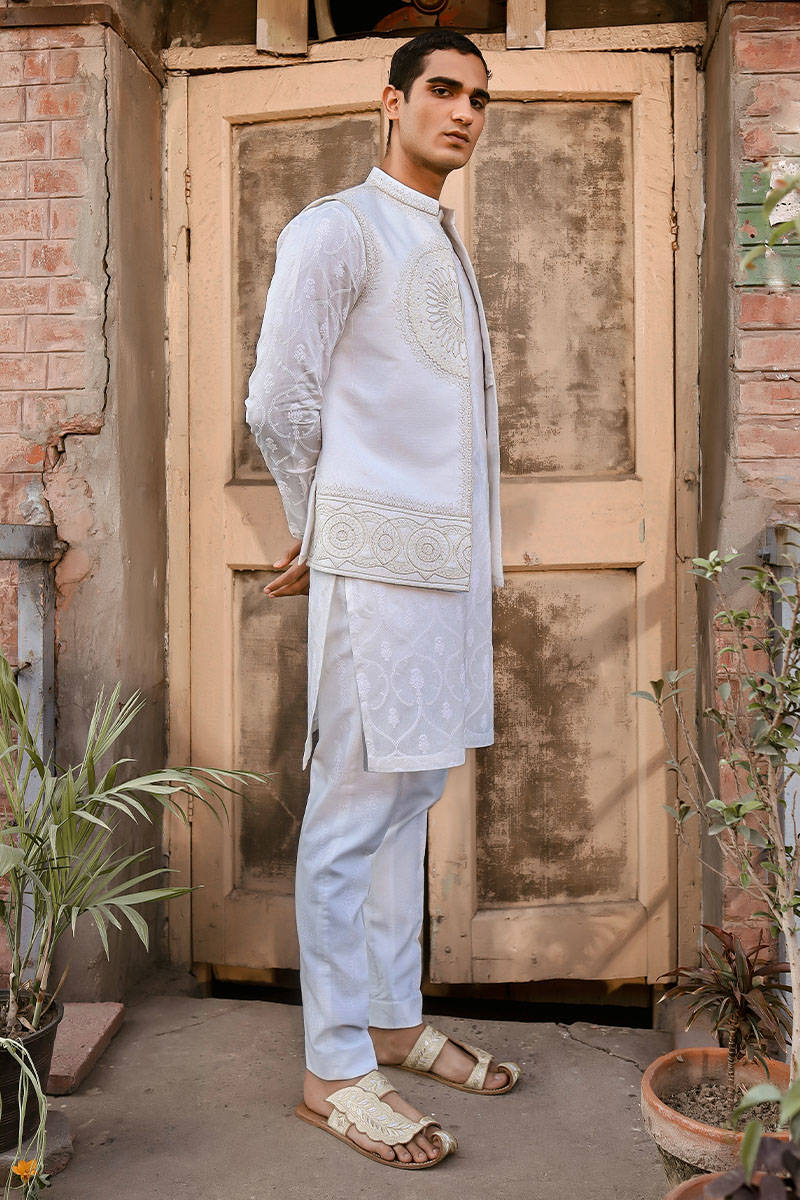 Pakistani Menswear | MNR-SAFEER