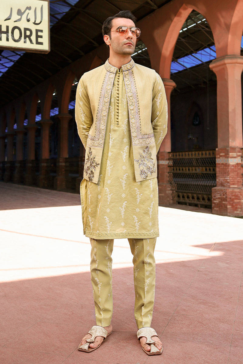 Pakistani Menswear | MNR-QAMAR-B