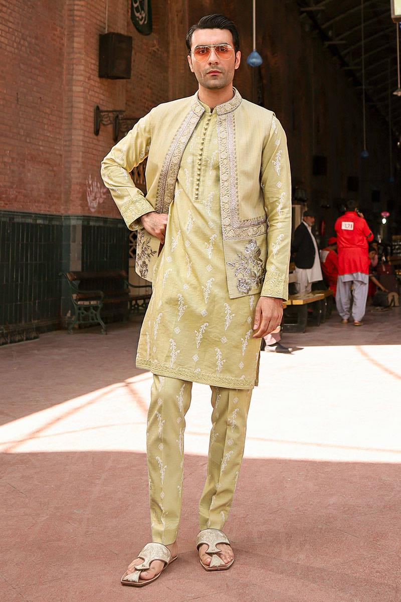 Pakistani Menswear | MNR-QAMAR-B