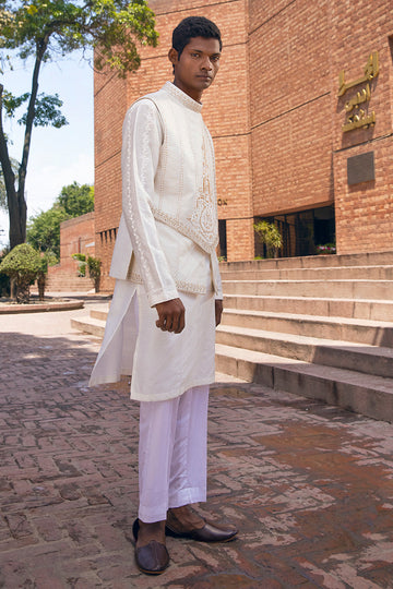 Pakistani Menswear | MNR-YB-18