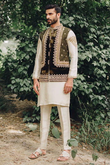 Pakistani Menswear | MNR-NISARI