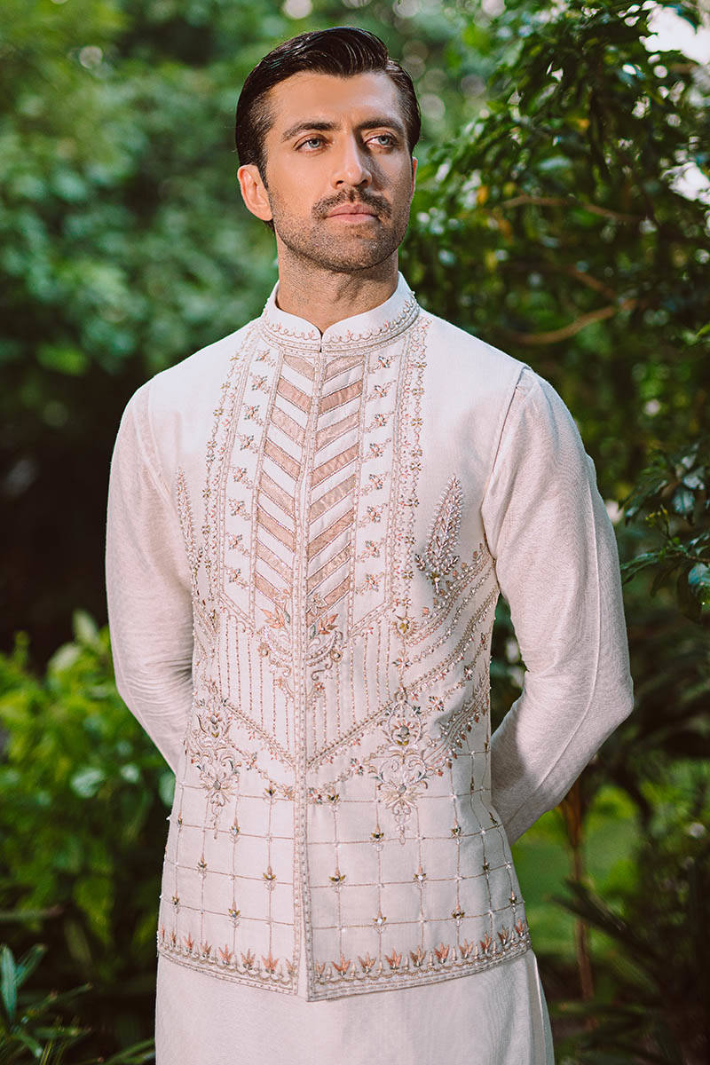 Pakistani Menswear | MNR-MAHVAR