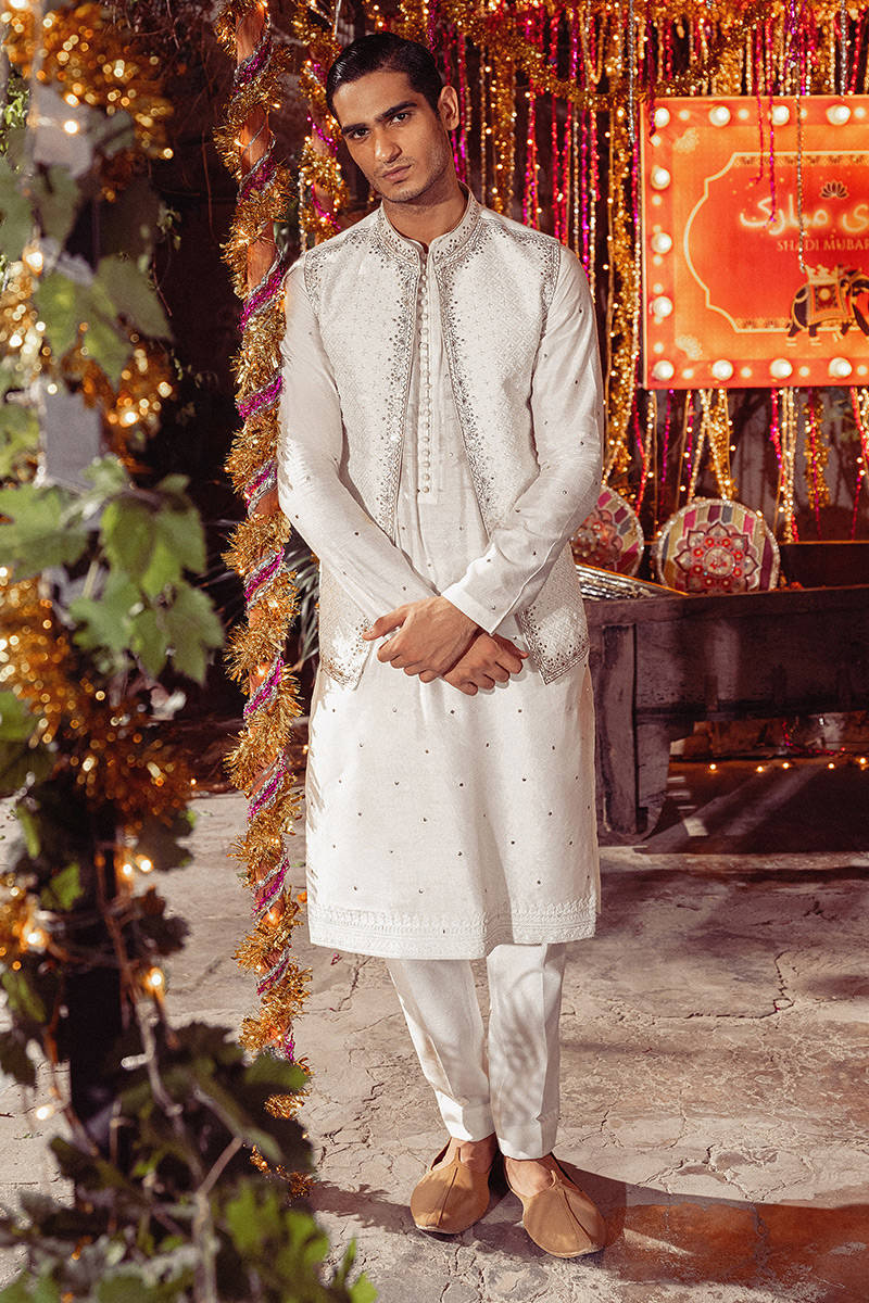 Pakistani Menswear | MNR-SHAHBALA