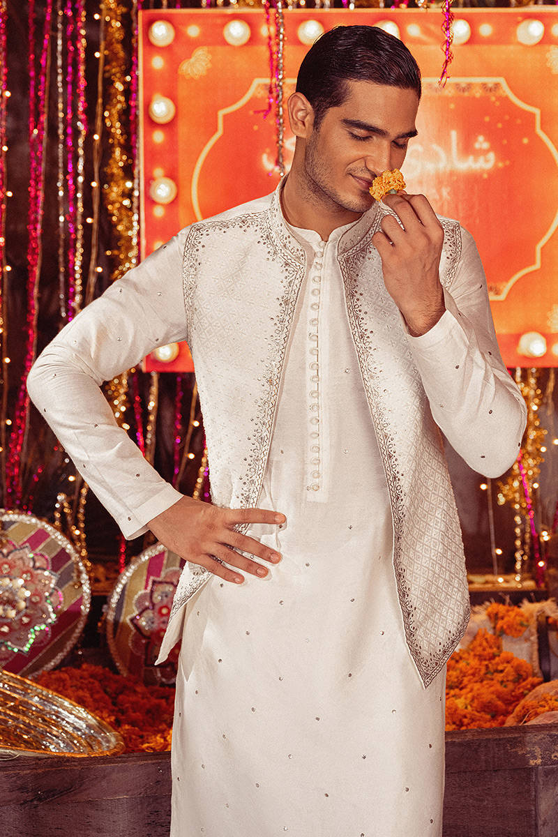 Pakistani Menswear | MNR-SHAHBALA