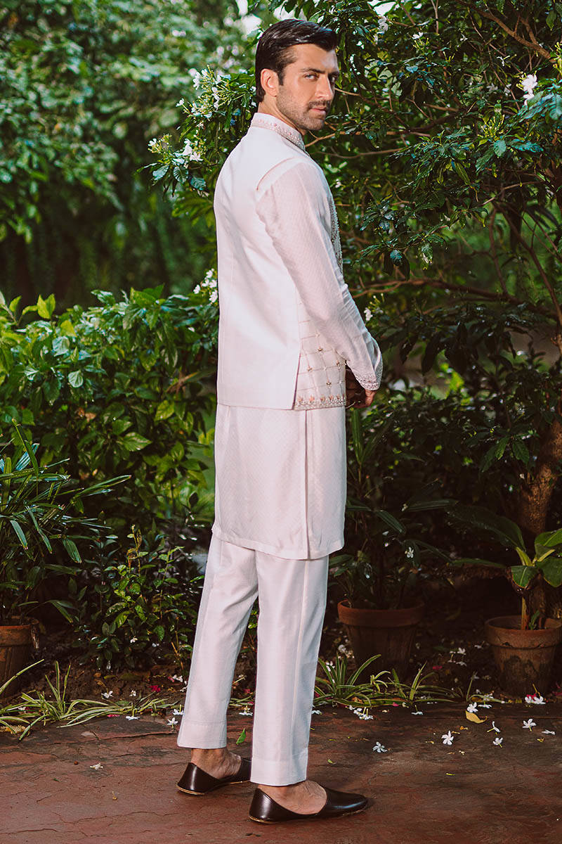 Pakistani Menswear | MNR-MAHVAR