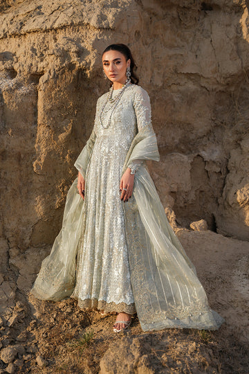 Nilofer Shahid | Verve Summer 24 | Mavi â Verve SS 24
