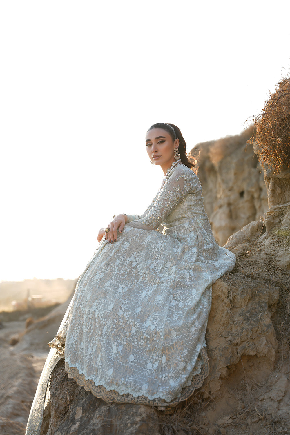 Nilofer Shahid | Verve Summer 24 | Mavi â Verve SS 24