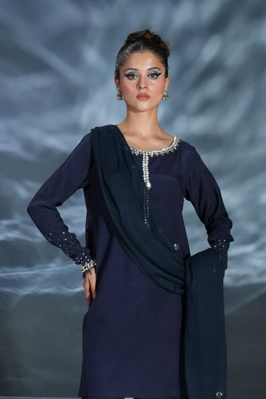 Amave | Oro Luxury Wear | AM-01