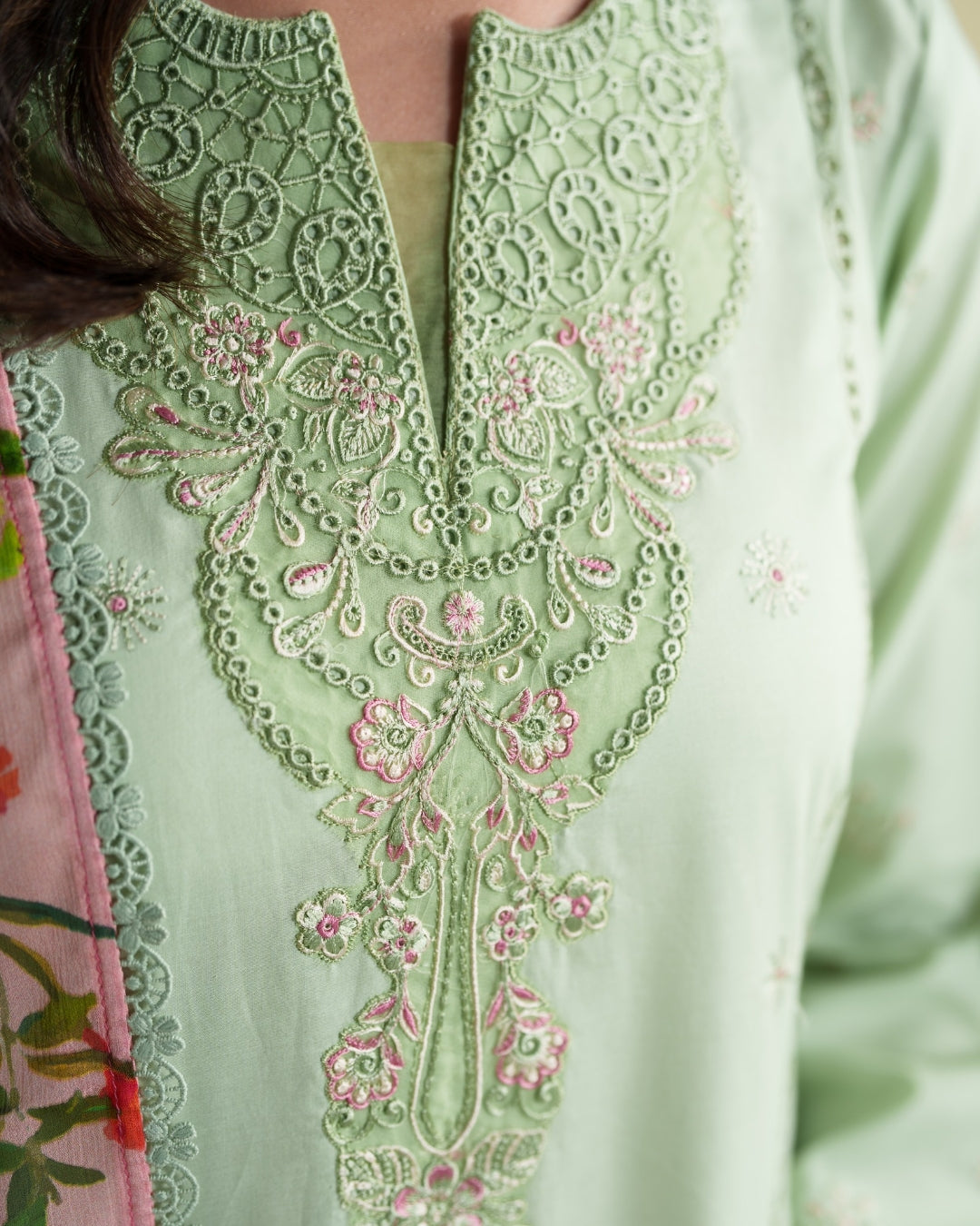 Neeshay | Whispers of Summer Luxury Lawn | INEZ
