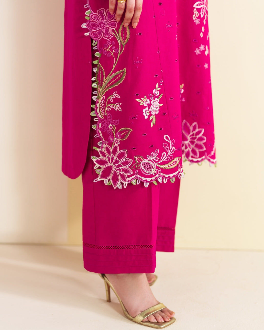 Neeshay | Whispers of Summer Luxury Lawn | CECILY