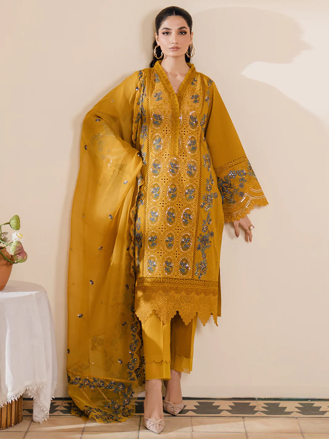 Bin Ilyas | Naqsh Luxury Lawn | Azlin
