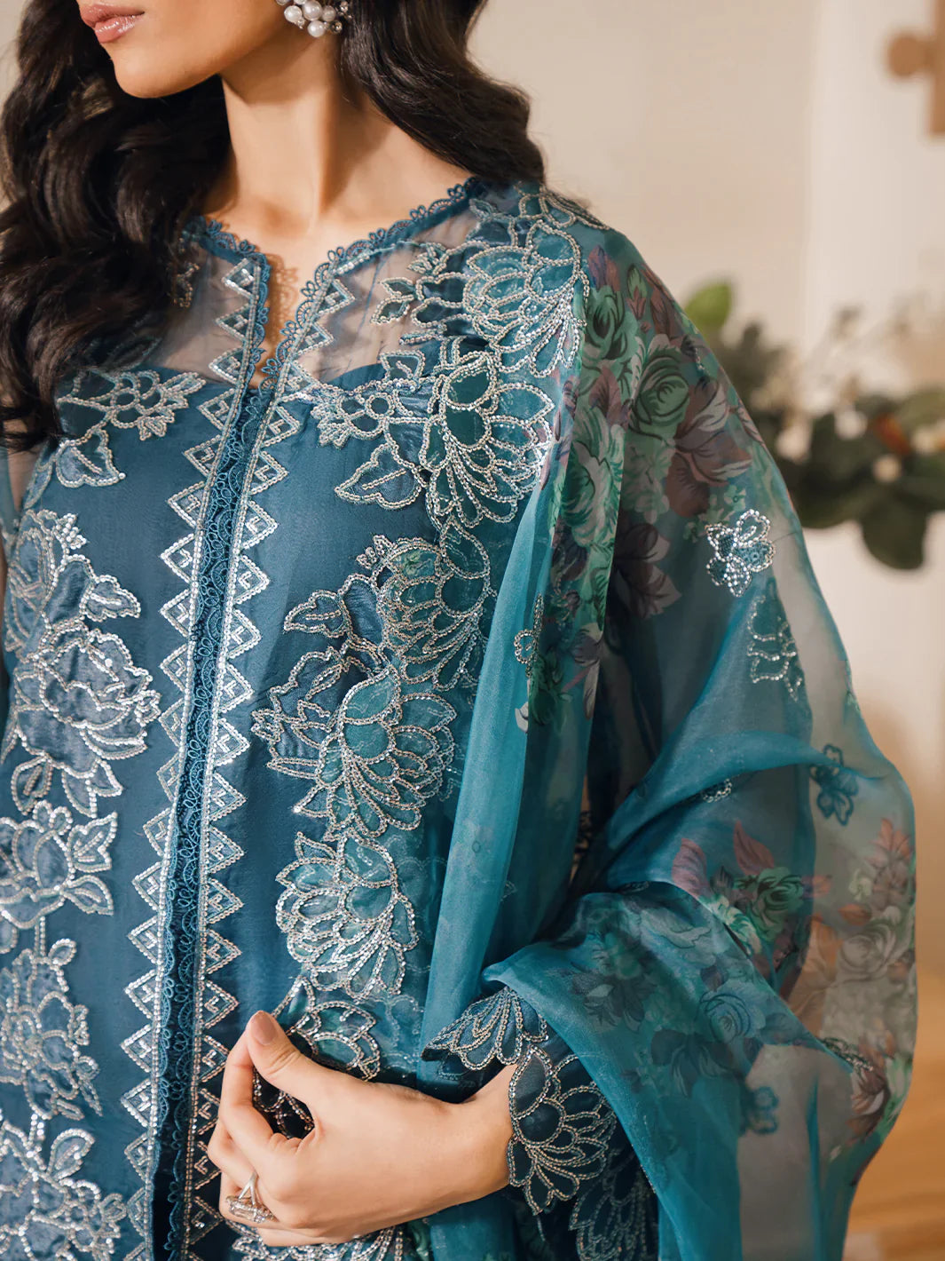 Bin Ilyas | Naqsh Luxury Lawn | Mavi