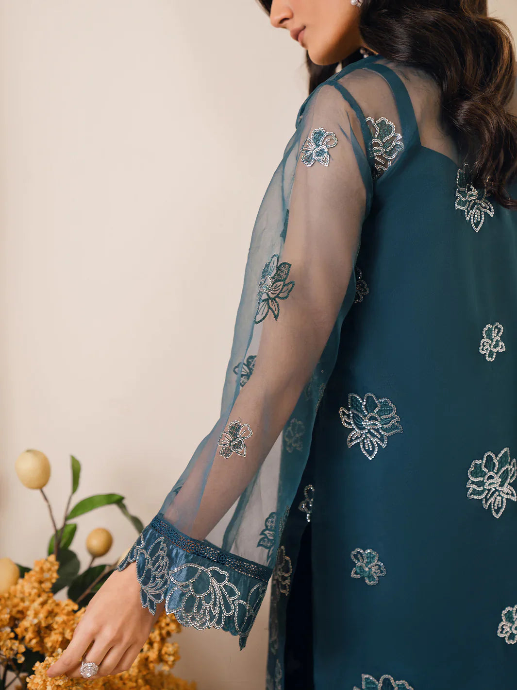 Bin Ilyas | Naqsh Luxury Lawn | Mavi