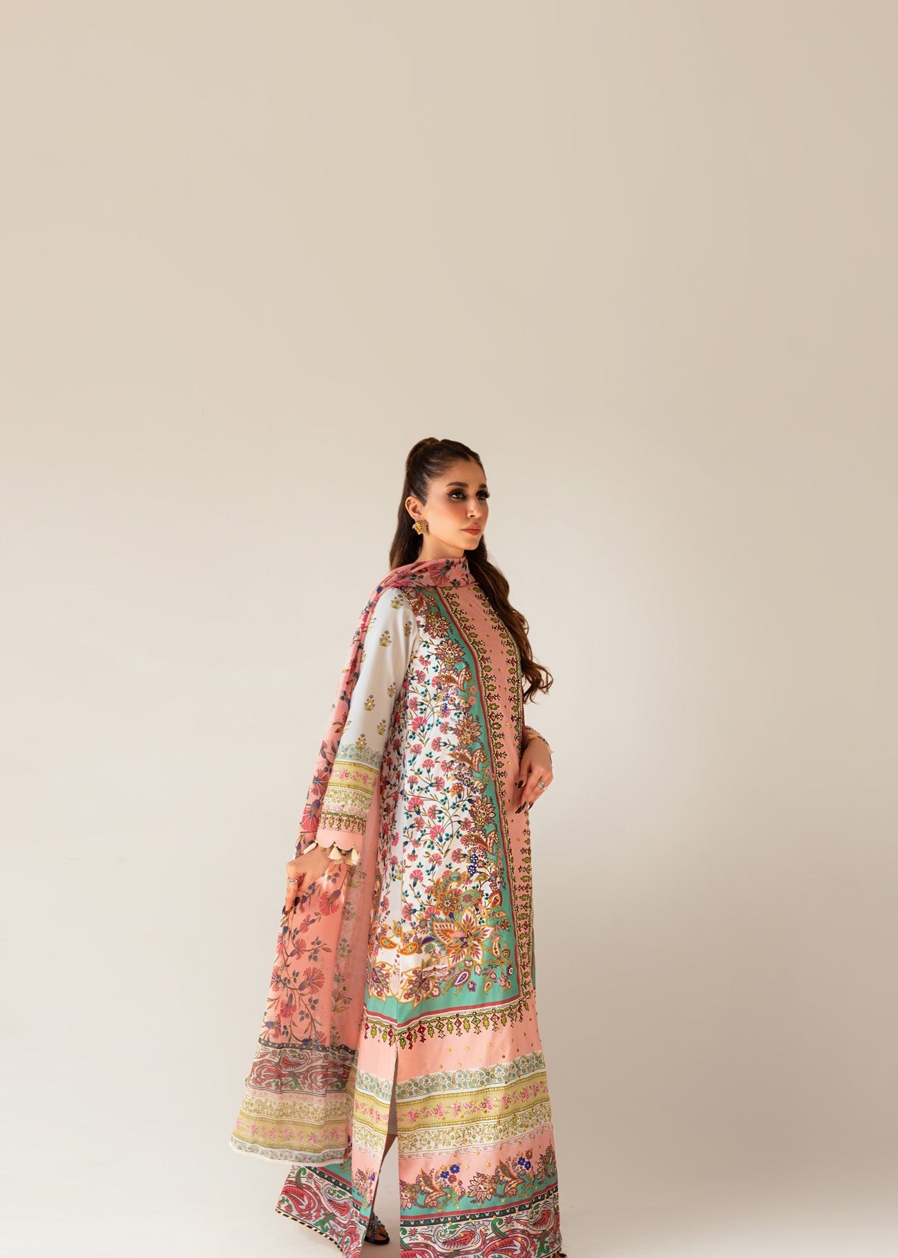 Sammy K | Bahar Formals | GUL E QASADI
