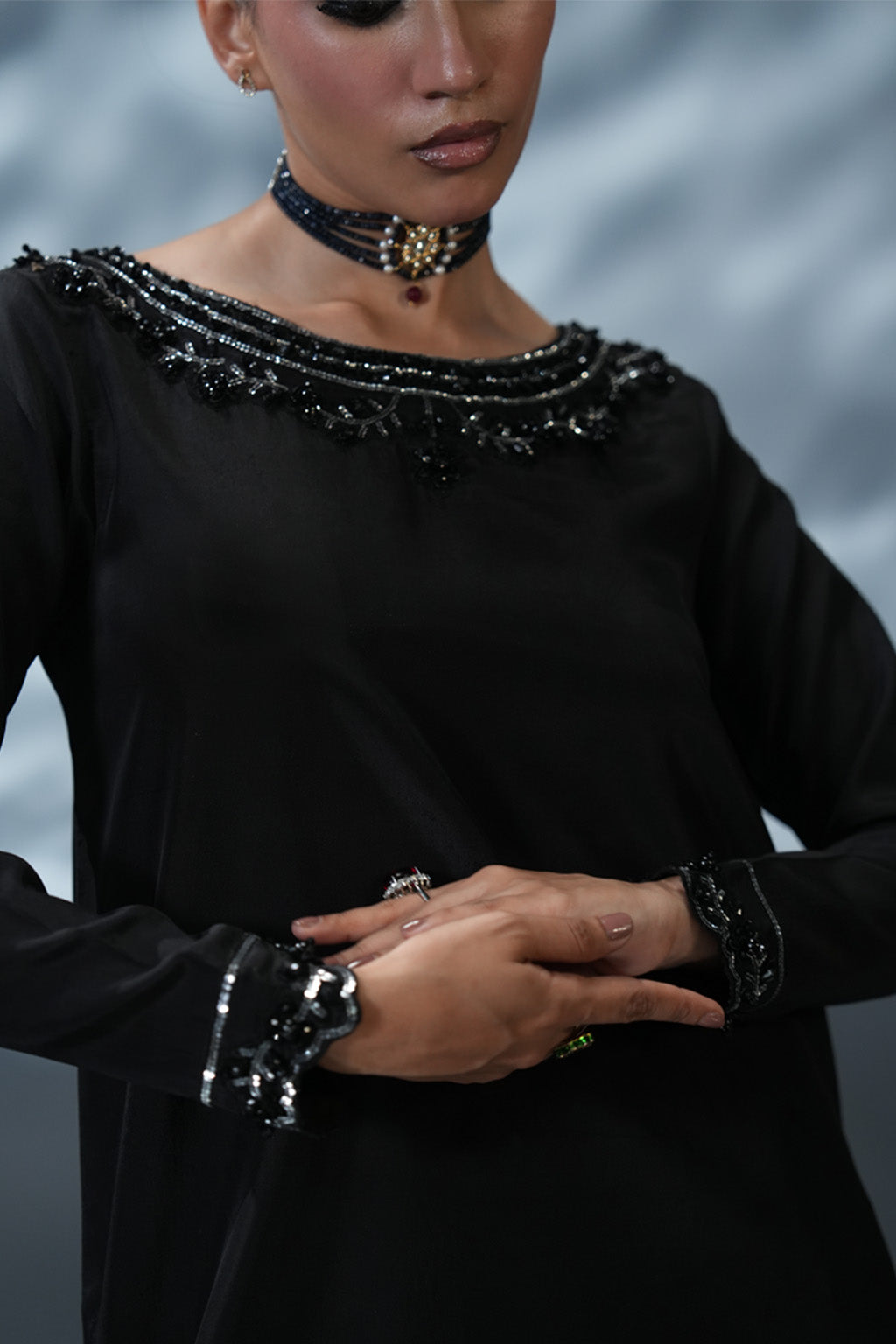 Amave | Oro Luxury Wear | AM-02