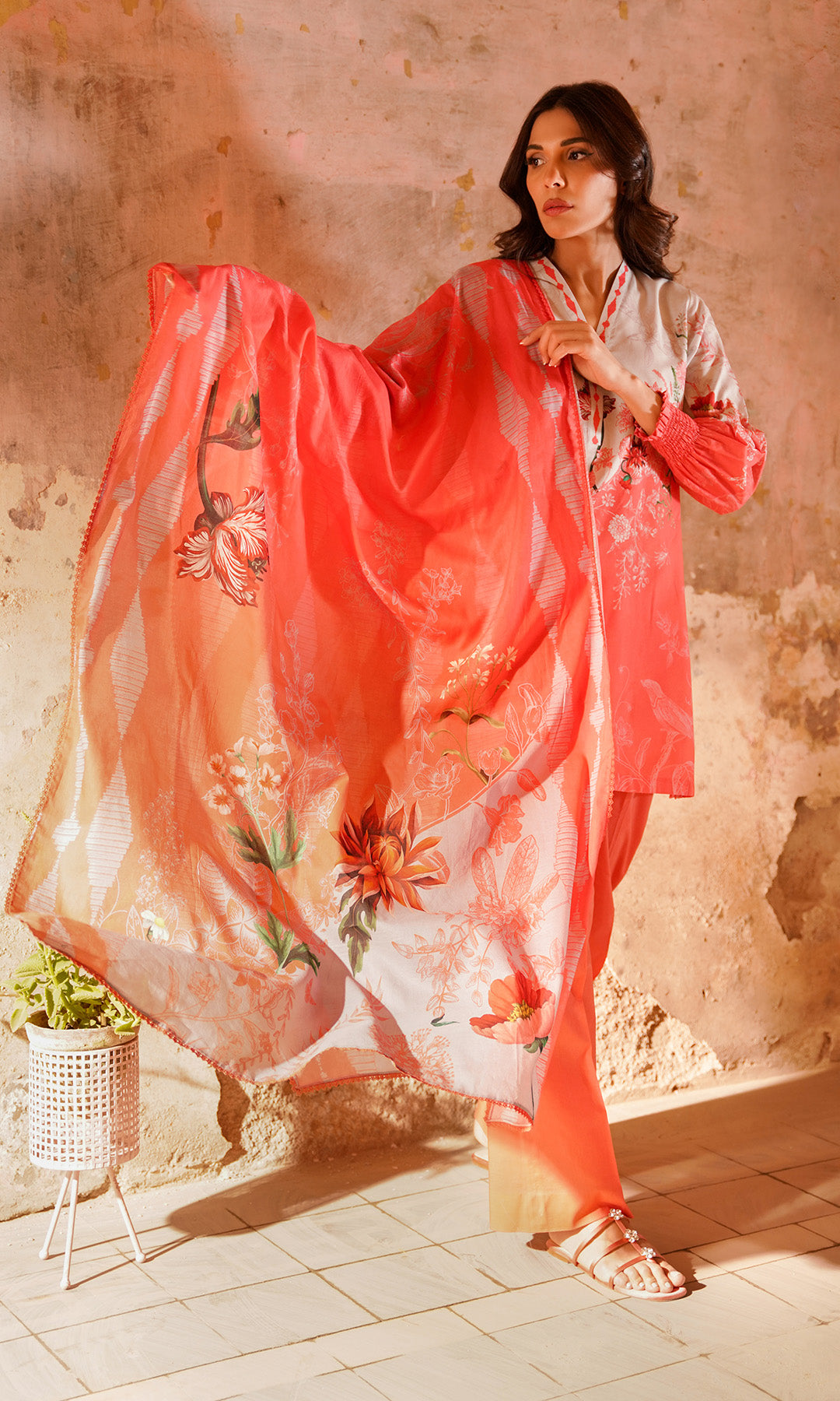 Sahar | Selene Vol 2 | Scarlet Coral