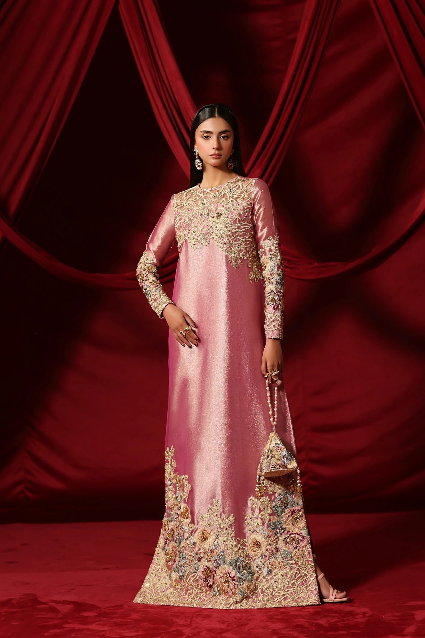 Musferah Saad | The Glamorous | Valentina