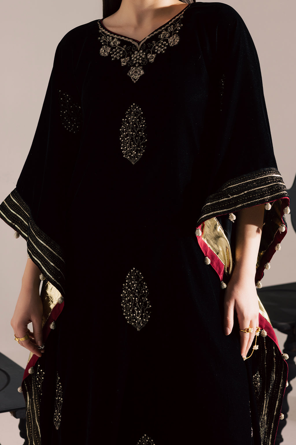 Vanya | Velvet Muse | KV-60
